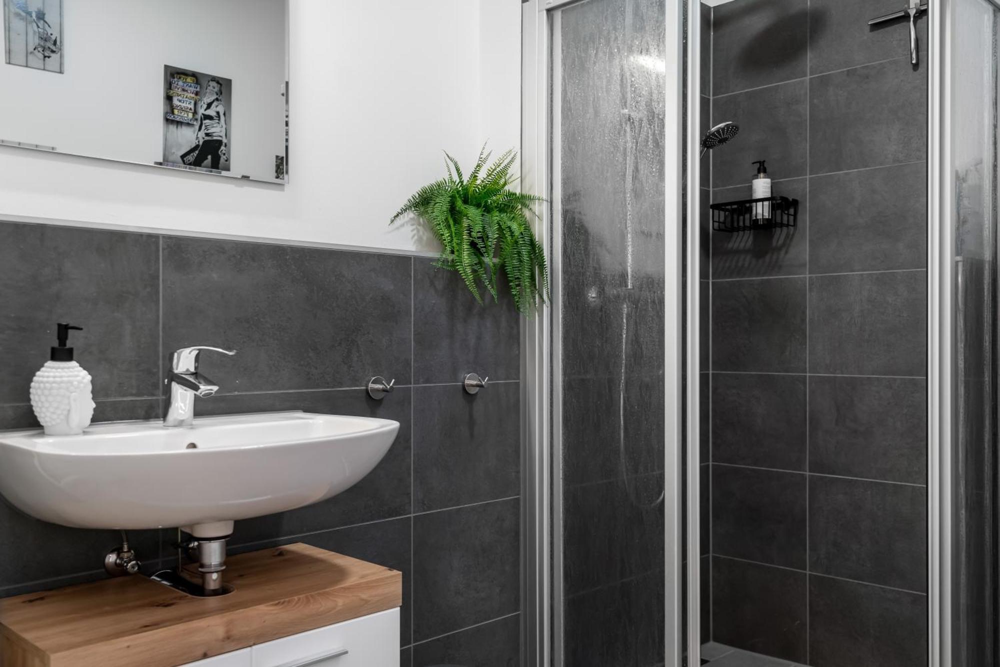 Apartament Design Luxus, Vollausstattung, Neubau, 30Min Hbf Leipzig 8, Naehe Flughfaen, Bmw, Dhl, Amazon Schkeuditz Zewnętrze zdjęcie