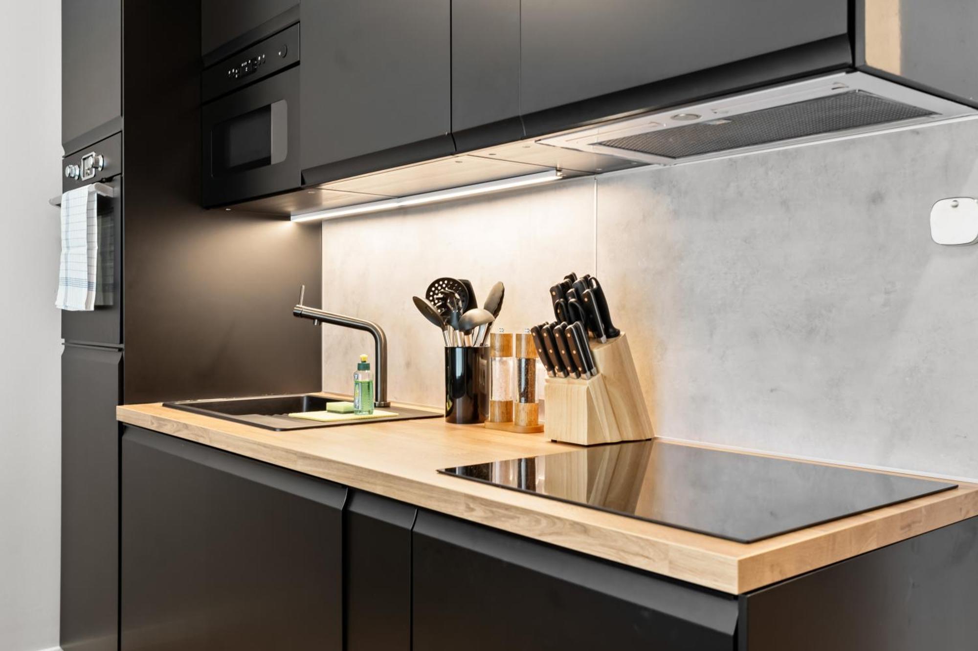 Apartament Design Luxus, Vollausstattung, Neubau, 30Min Hbf Leipzig 8, Naehe Flughfaen, Bmw, Dhl, Amazon Schkeuditz Zewnętrze zdjęcie